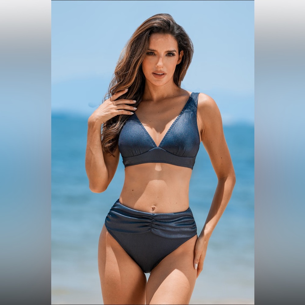 Cupshe Lurex Plunging Bikini Top & High-Waisted Bottoms Set
